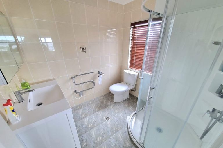 Photo of property in 5 Houhere Close, Albany, Auckland, 0632