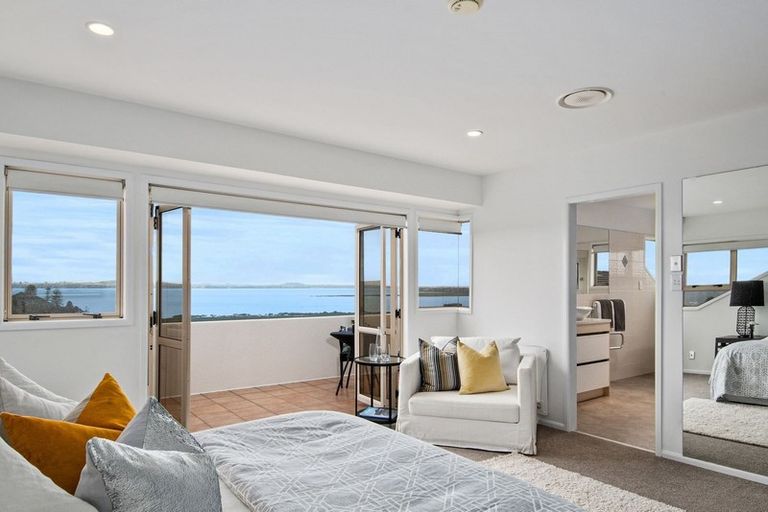 Photo of property in 32 Wiseley Road, Hobsonville, Auckland, 0618