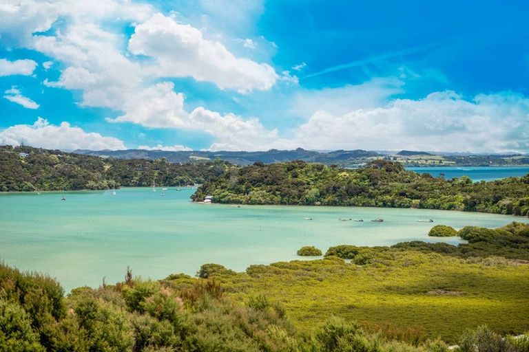 Photo of property in 9 Toi Track, Russell, 0272