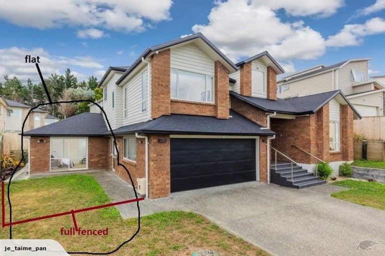Photo of property in 40 Corricvale Way, Northcross, Auckland, 0630