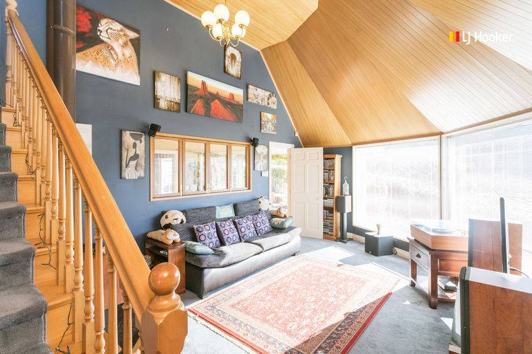 Photo of property in 69 Glenross Street, Glenross, Dunedin, 9011