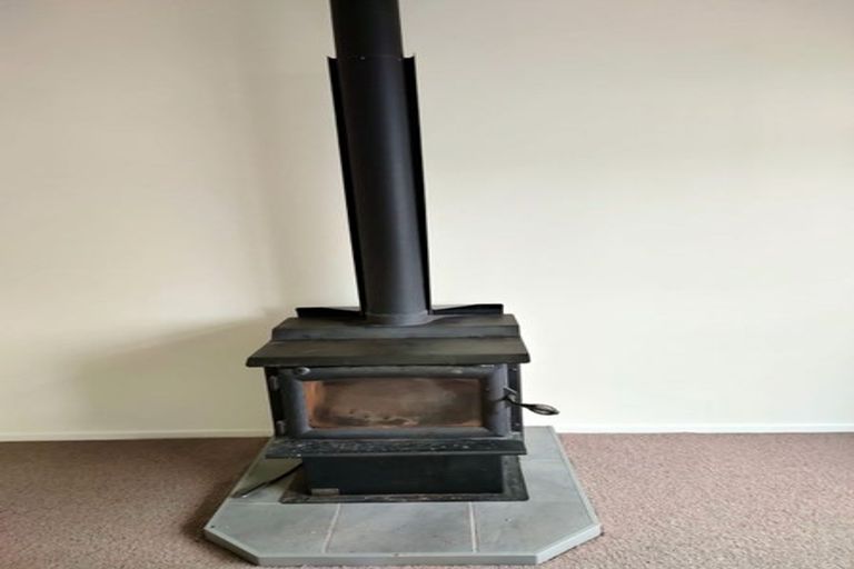 Photo of property in 12 Milton Street, Gore, 9710