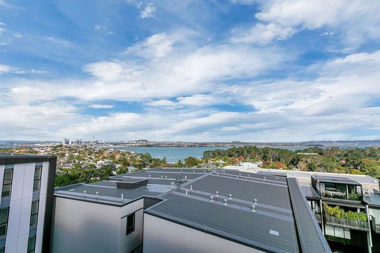 Photo of property in 410/19 Rawene Road, Birkenhead, Auckland, 0626