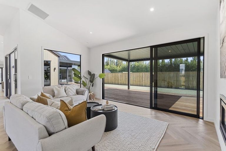 Photo of property in 36 Orchard Road, Greytown, 5712