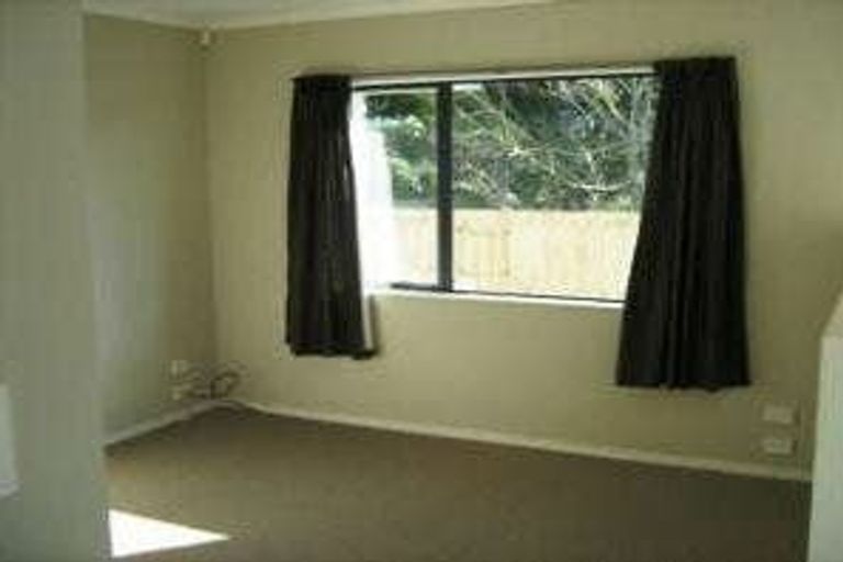 Photo of property in 24 Larsen Street, Otara, Auckland, 2025