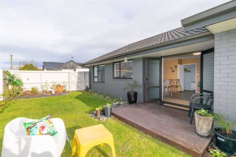 Photo of property in 116 Tomes Road, St Albans, Christchurch, 8052