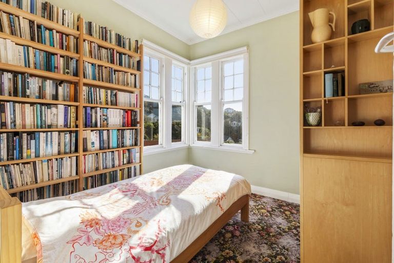 Photo of property in 74 Glen Road, Kelburn, Wellington, 6012