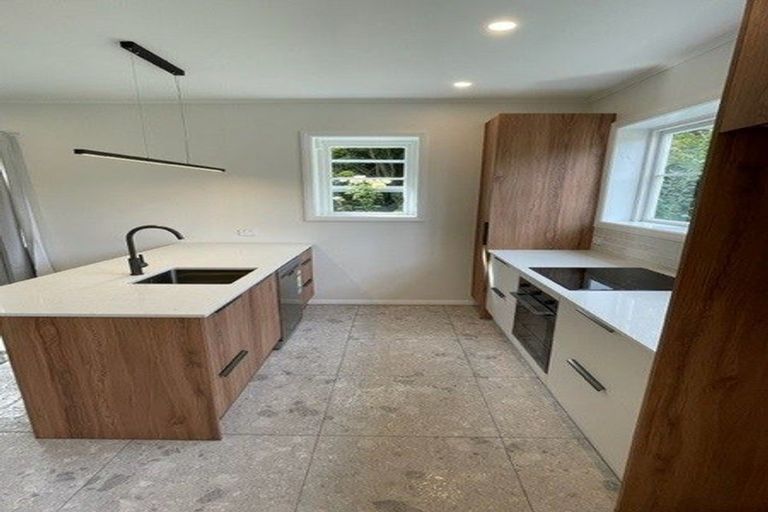 Photo of property in 27 Piko Crescent, Riccarton, Christchurch, 8041