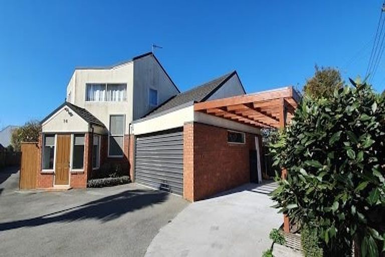 Photo of property in 74 Hamilton Avenue, Ilam, Christchurch, 8041