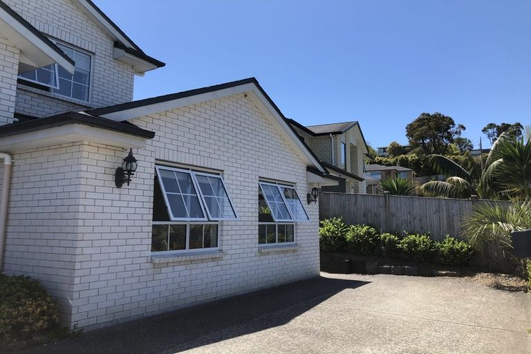 Photo of property in 44 Corricvale Way, Northcross, Auckland, 0630