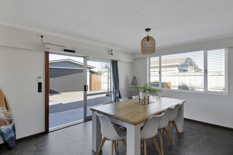 Photo of property in 35 Thomas Place, Foxton Beach, Foxton, 4815