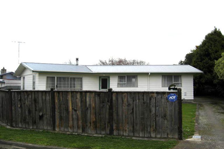 Photo of property in 12 Leeds Place, Solway, Masterton, 5810