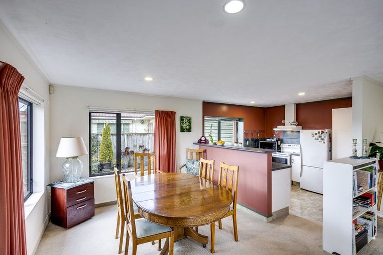 Photo of property in 2/16 Alan Styles Place, Greenmeadows, Napier, 4112