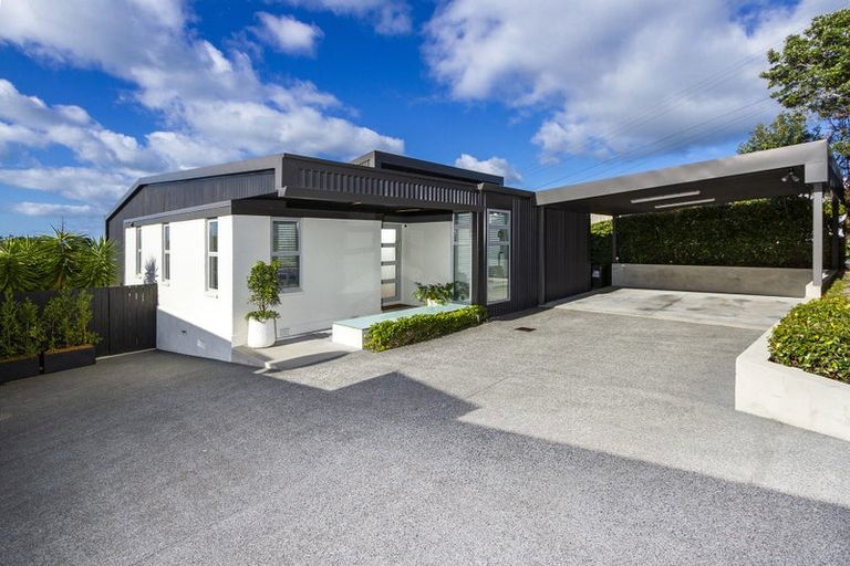 Photo of property in 63 Beach Road, Castor Bay, Auckland, 0620