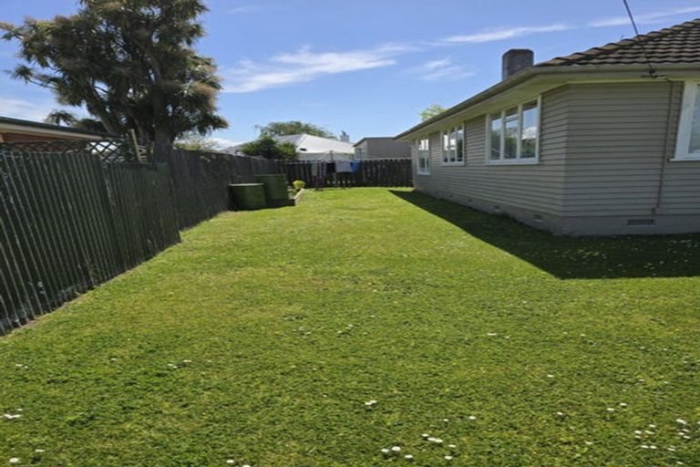 Photo of property in 33 Lister Crescent, Maraenui, Napier, 4110