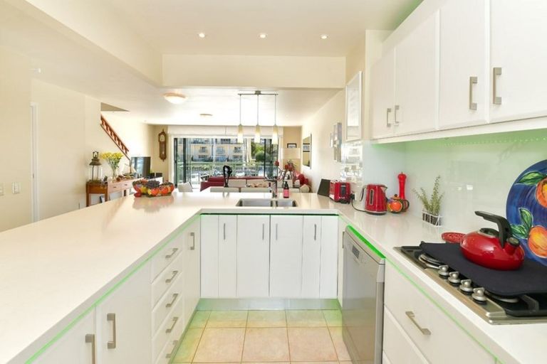 Photo of property in 134 Harbour Village Drive, Gulf Harbour, Whangaparaoa, 0930