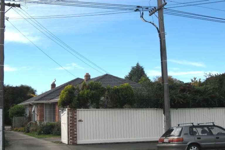 Photo of property in 150 Ilam Road, Ilam, Christchurch, 8041