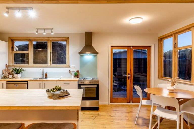 Photo of property in 26 Te Miti Street, Paekakariki, 5034