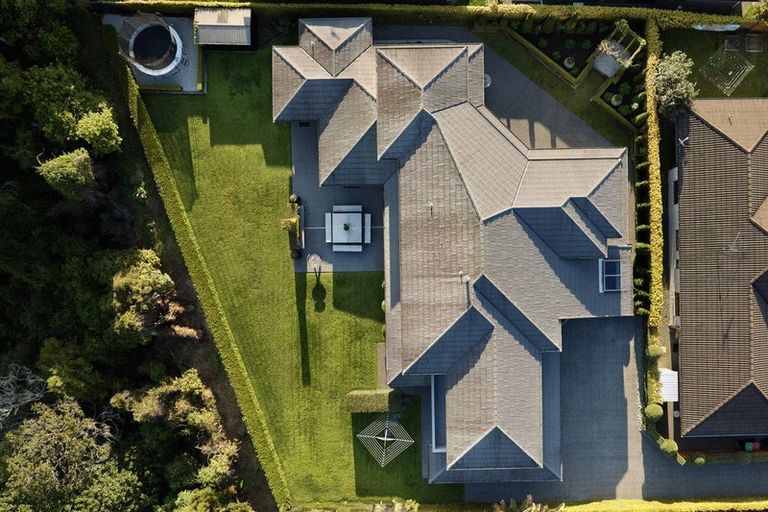 Photo of property in 28 Garvan Glen, Pyes Pa, Tauranga, 3112