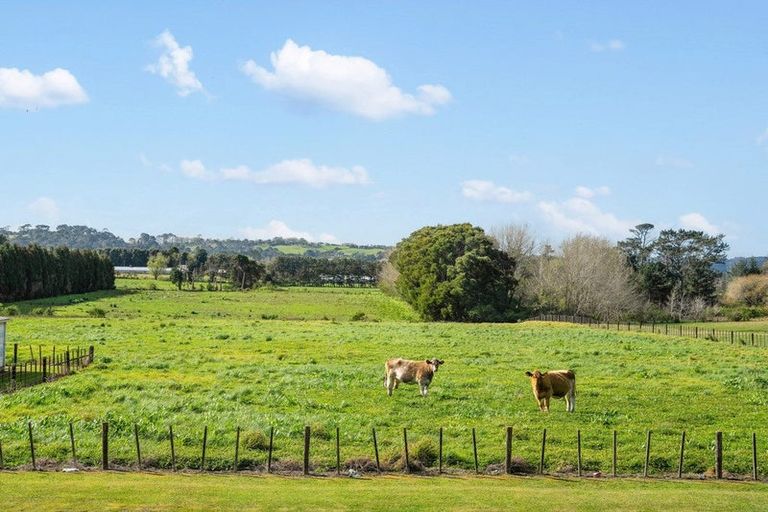 Photo of property in 6b Dale Road, Whenuapai, Auckland, 0618