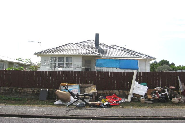 Photo of property in 3 Maybelle Place, Kelston, Auckland, 0602
