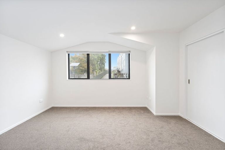 Photo of property in 18/106 Triangle Road, Massey, Auckland, 0614