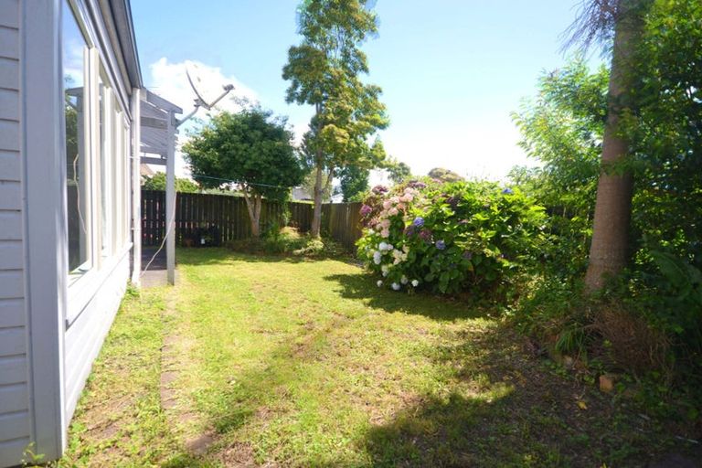 Photo of property in 2/11 Marr Road, Manurewa, Auckland, 2102