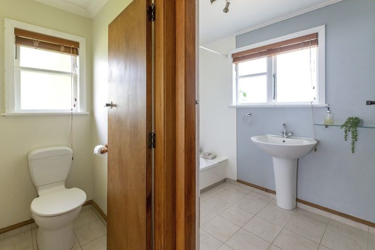 Photo of property in 36 Quinn Road, Levin, 5510