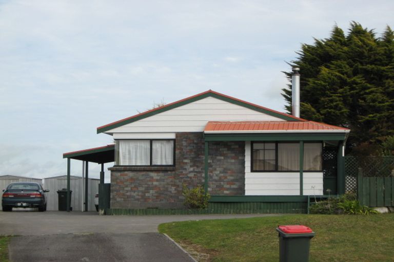 Photo of property in 13a Warwick Road, Stratford, 4332