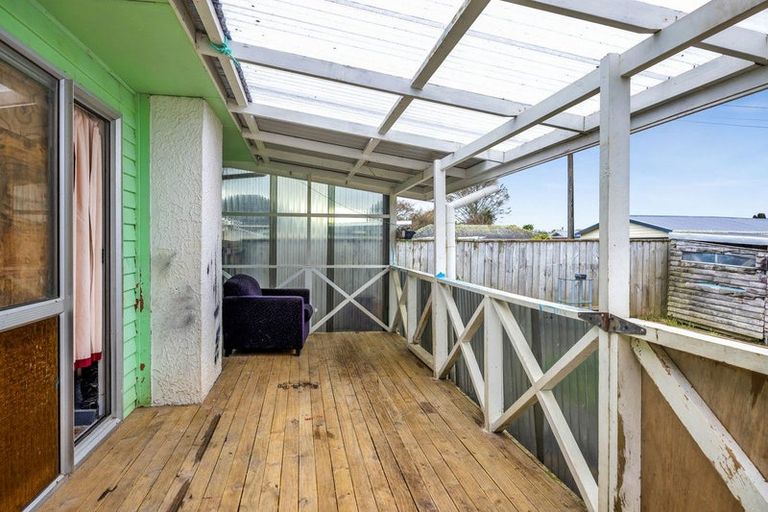 Photo of property in 162 Glover Road, Hawera, 4610