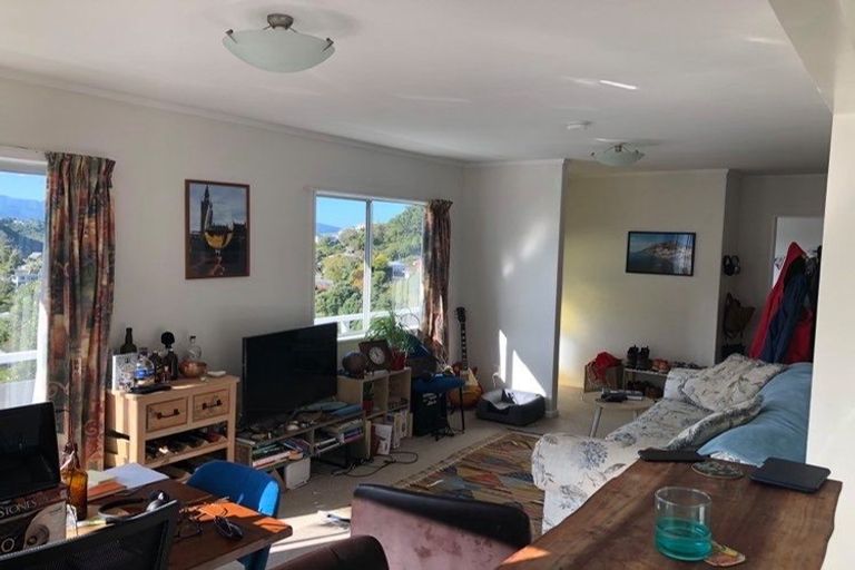 Photo of property in 5a Wye Street, Island Bay, Wellington, 6023