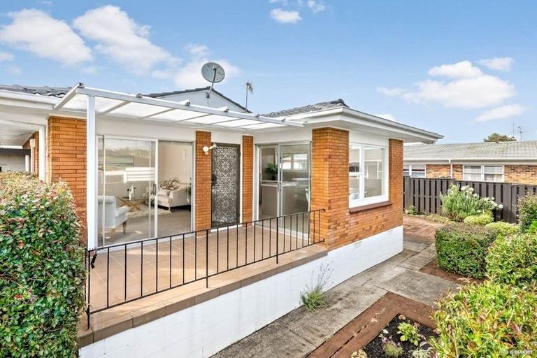 Photo of property in 3/4 Waterloo Road, Milford, Auckland, 0620