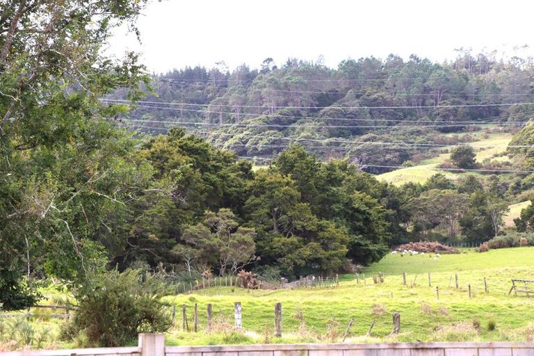 Photo of property in 121 Tapu Road, Huapai, Kumeu, 0810