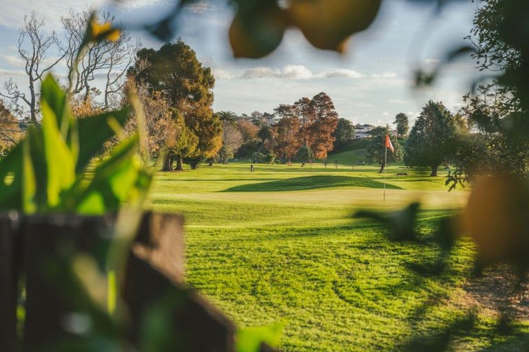 Photo of property in 35 Bureta Road, Otumoetai, Tauranga, 3110