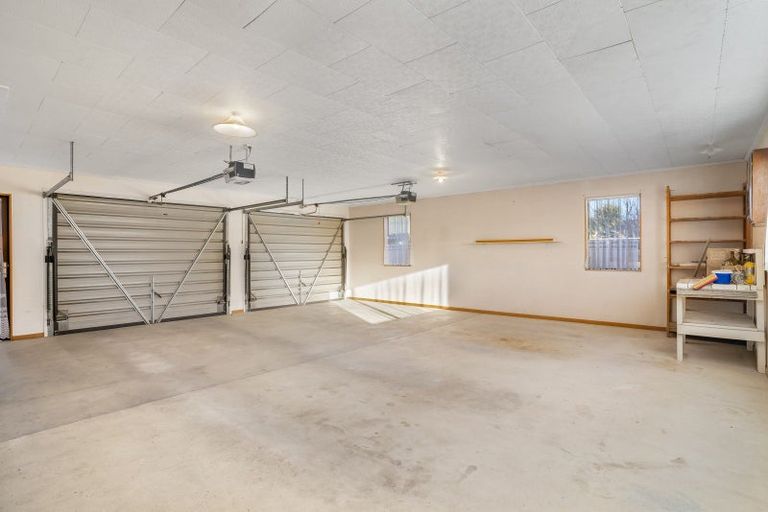 Photo of property in 35 Anne Street, Winton, 9720