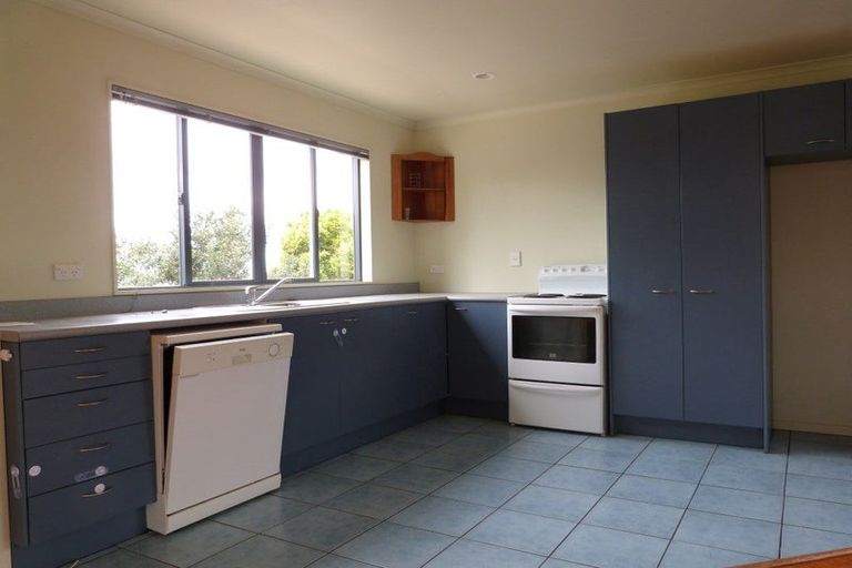 Photo of property in 3 Curlew Place, One Tree Point, 0118