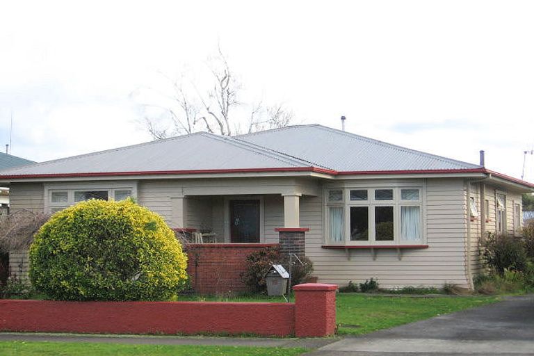 Photo of property in 75 Limbrick Street, Terrace End, Palmerston North, 4410