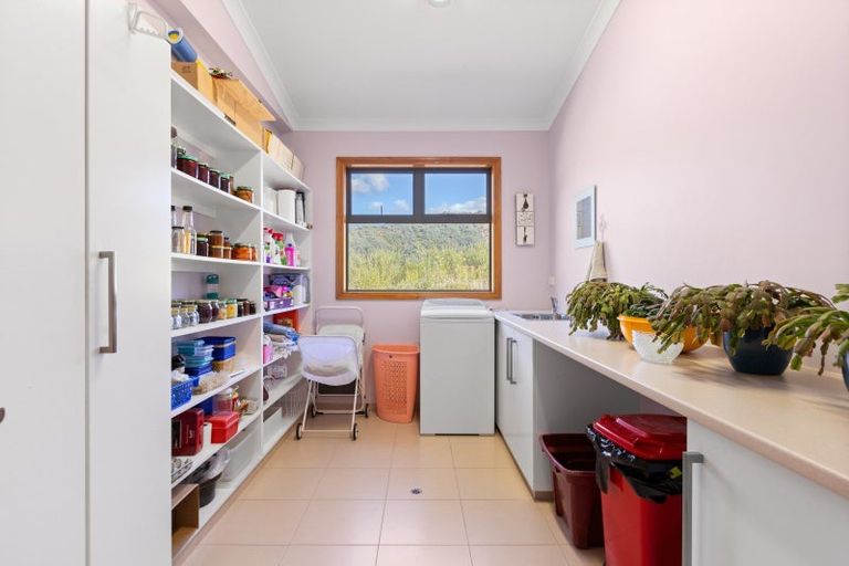 Photo of property in 26 Gravesend Place, Picton, 7220