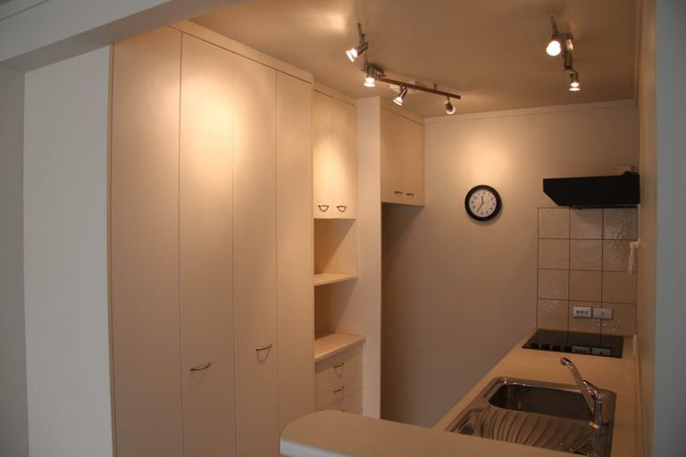 Photo of property in 21 Cardiff Road, Pakuranga, Auckland, 2010