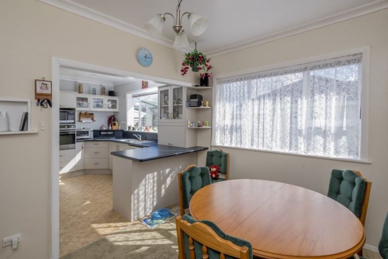 Photo of property in 9 Worcester Street, Levin, 5510