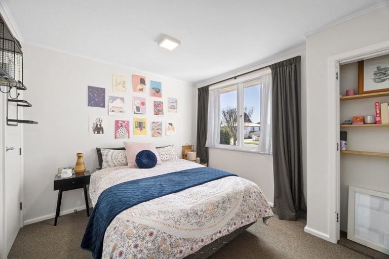 Photo of property in 28 Upham Street, Havelock North, 4130