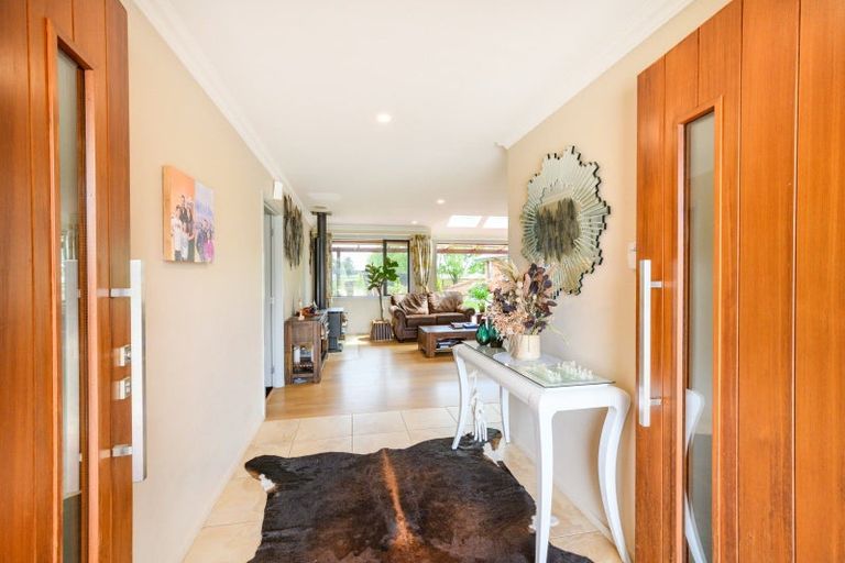 Photo of property in 339 Stoney Creek Road, Kelvin Grove, Palmerston North, 4470