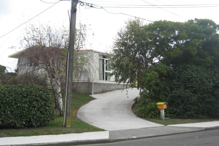 Photo of property in 20 Titoki Road, Raumati Beach, Paraparaumu, 5032