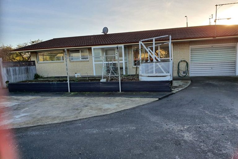 Photo of property in 1/77 Memorial Avenue, Ilam, Christchurch, 8053