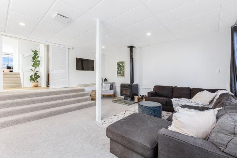 Photo of property in 11 Spinnaker Drive, Whitby, Porirua, 5024