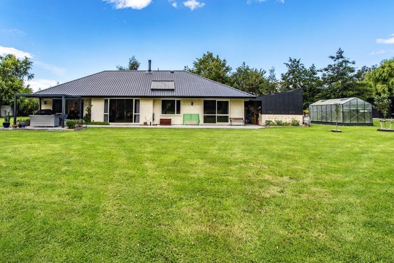 Photo of property in 70 Victoria Street, Oxford, 7430