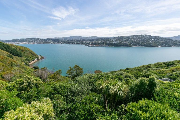 Photo of property in 3 Countess Close, Maupuia, Wellington, 6022