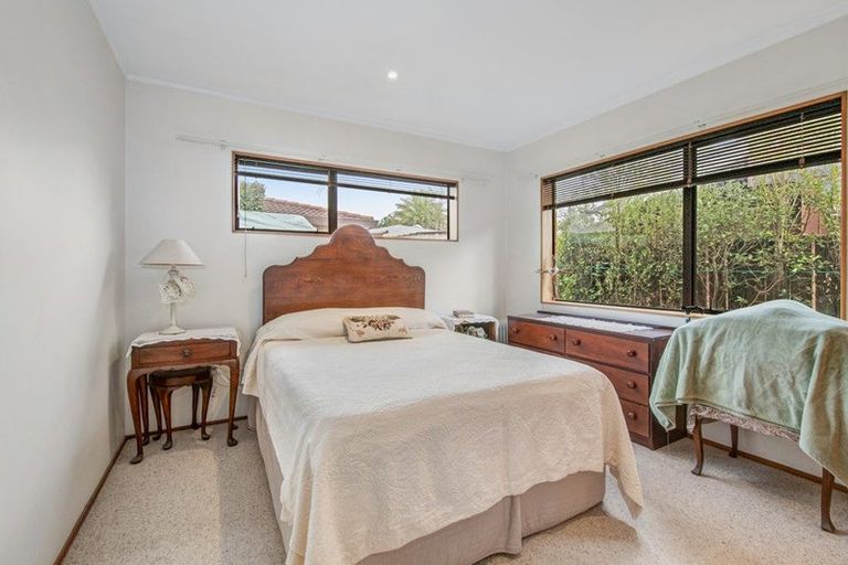 Photo of property in 1/32 Riverside Road, Orewa, 0931