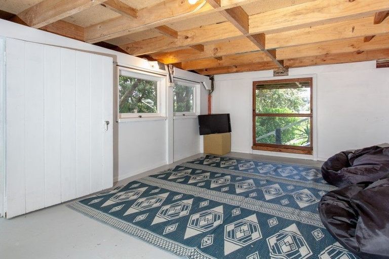 Photo of property in 72 Wharf Road, Ostend, Waiheke Island, 1081