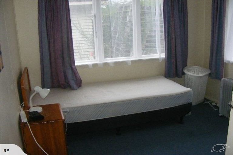 Photo of property in 19 Monowai Road, Johnsonville, Wellington, 6037